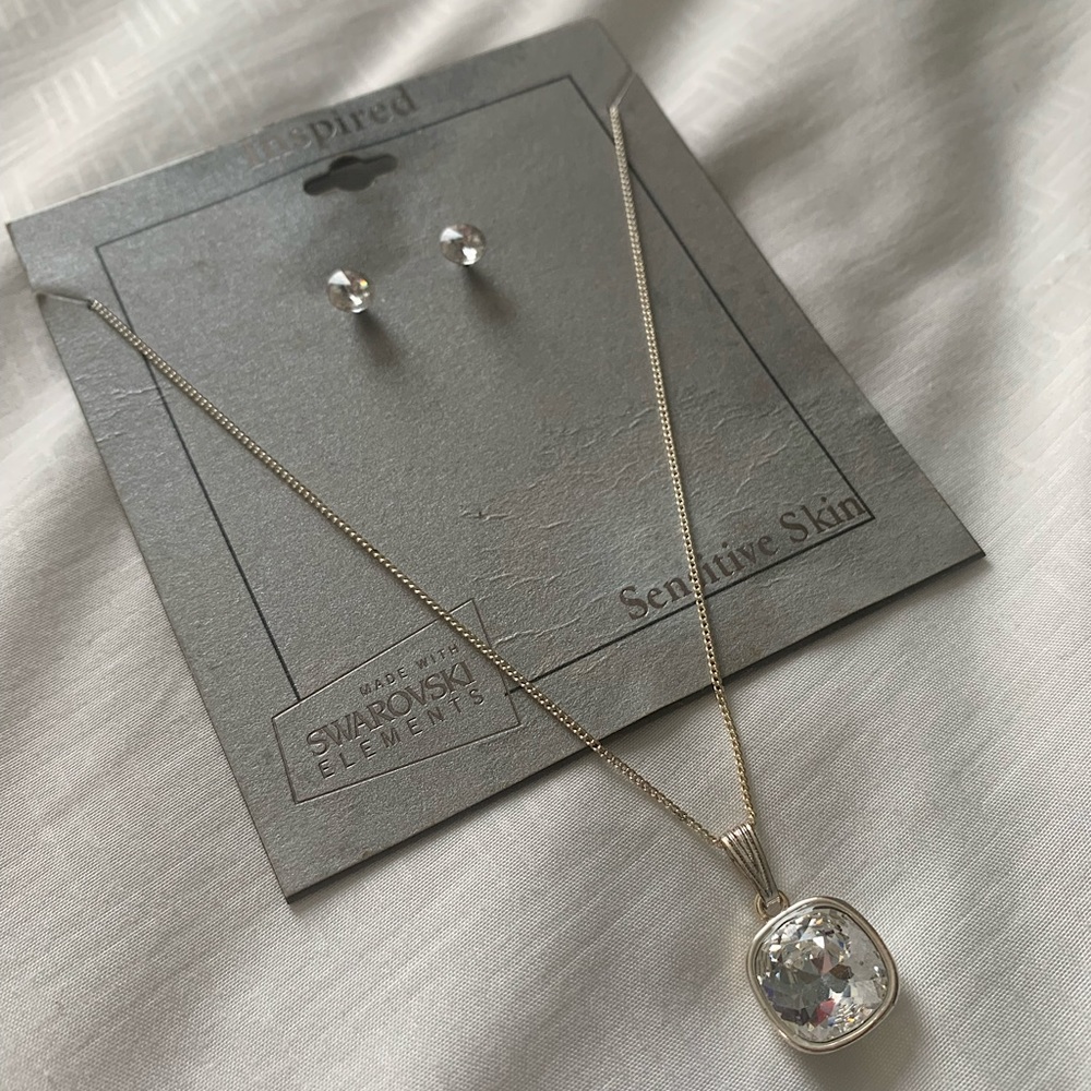 Swaroski Necklace and Earring Set